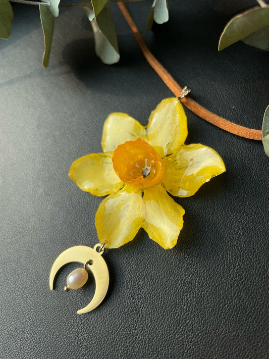 Fable Craft House 頸鏈吊墜 水仙花 (預訂商品)