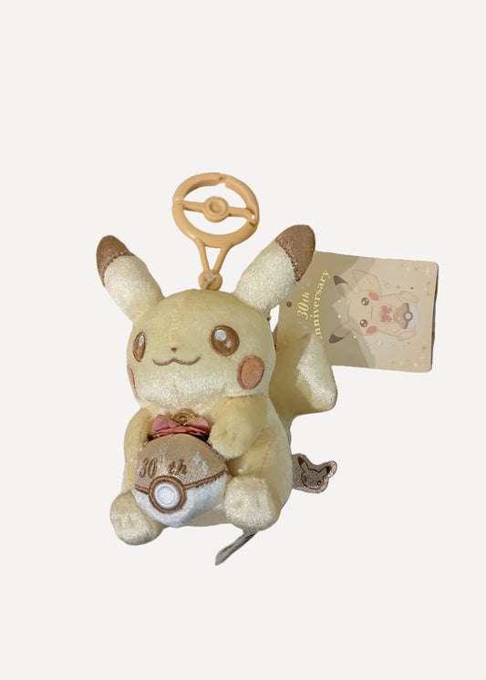 001 Pikachu ♡30 週年比卡超 公仔掛件♡ (預訂商品)